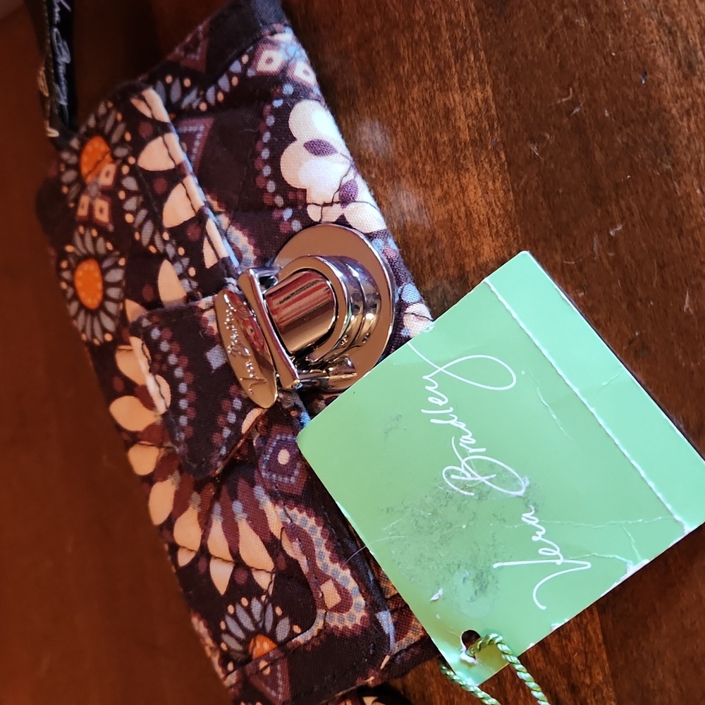 NWT Vera Bradley Brown Floral Women's Small Keychain Wallet/ID Holder - Picture 8 of 8